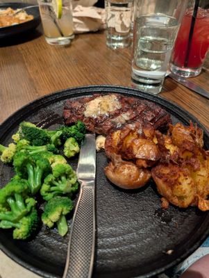 Cherry Street Brewpub at Halcyon by null