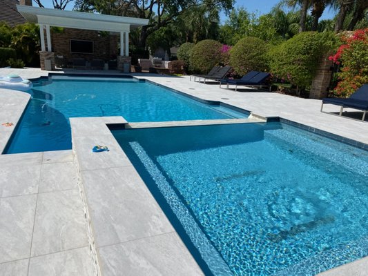 Pool Remodel - Affordable Pool and Spa Services is a contractor specializing in pool remodels and resurfacing with
StoneScapes and high quality pebble finishes. We do not offer cleaning services. Call or text (727)
698-4469 for a quote.