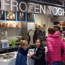 Amy's Fresh & Frozen Yoghurt