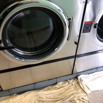 Riverpoint Laundry Service - Laundromat Near Me - Chicago, Illinois Riverpoint Laundry Service - Laundromat Near Me - Chicago, Illinois