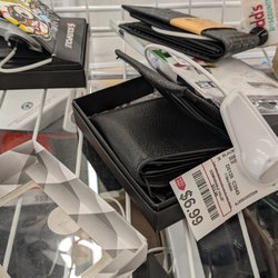 DDs Discounts - Men's accessories