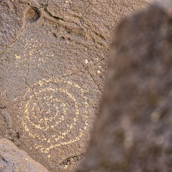 Boca Negra Canyon - Boca Negra Canyon - Petroglyph National Monument - Hiking Near Me - Albuquerque, New Mexico