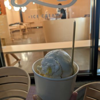 Fifty Licks - Cornbread honey butter and mango sticky rice, double classic - Ice Cream & Frozen Yogurt Near Me - Portland, Oregon Fifty Licks - Cornbread honey butter and mango sticky rice, double classic - Ice Cream & Frozen Yogurt Near Me - Portland, Oregon