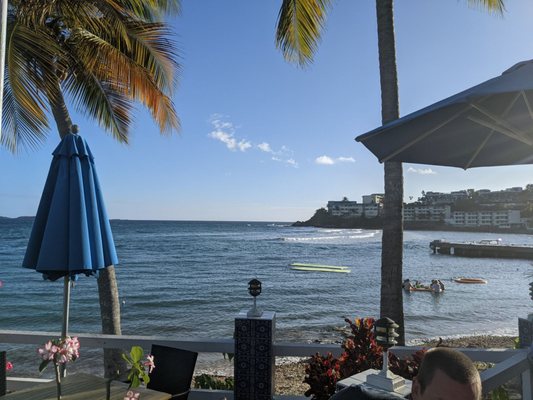 Iggies Beach Bar & Grill by null
