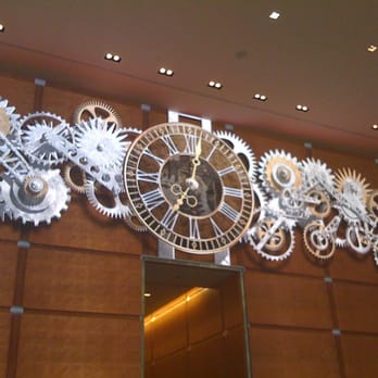 The Comcast Experience HD Video Wall - The classic clock video they show frequently. - Local Flavor Near Me - Philadelphia, Pennsylvania The Comcast Experience HD Video Wall - The classic clock video they show frequently. - Local Flavor Near Me - Philadelphia, Pennsylvania