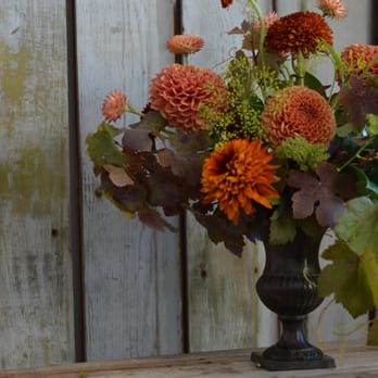 Black House Flowers - Florists Near Me Black House Flowers - Florists Near Me