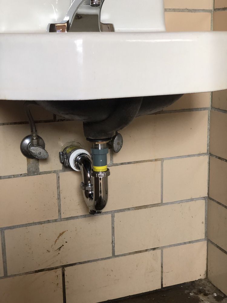 Slide of Williams Plumbing and Repair