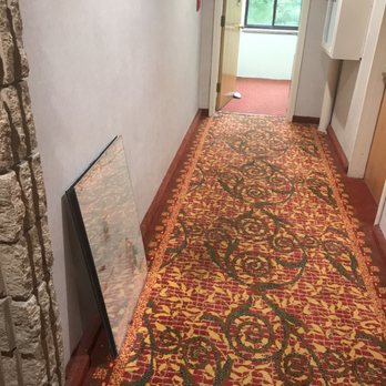 LA Mirage Motor Inn - Torn towel being used as doorstop. - Hotels Near Me - Monmouth Junction, New Jersey LA Mirage Motor Inn - Torn towel being used as doorstop. - Hotels Near Me - Monmouth Junction, New Jersey