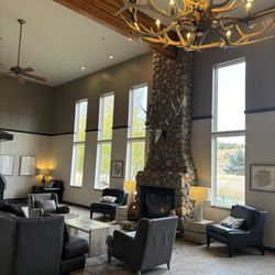 Whitewater Inn - Lobby