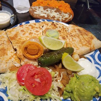 Dona Leti's - Surf & turf quesadilla - Cocktail Bars Near Me - Houston, Texas
