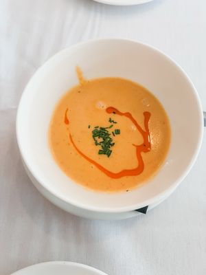 Milton's Cuisine & Cocktails by null