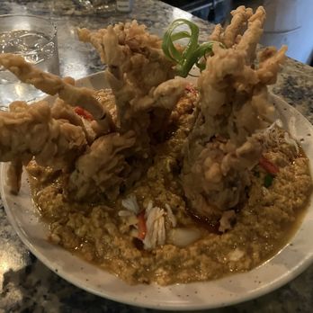 RYNN Thai Restaurant & Bar - Pu Karee $32 crispy soft shell crab with tumeric curry served with a side of rice (not shown) - Cocktail Bars Near Me - New York, New York
