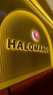 Halomango beach by null