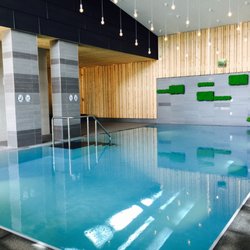 Restaurant Saltus - Salzwasserpool mit Gegenstromanlage im Berghotel Oberhof