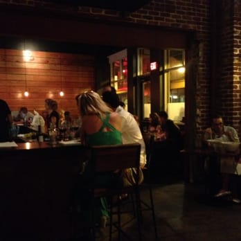 Lucky Belly - Small and classy but big on fancy - Bars Near Me - Honolulu, Hawaii