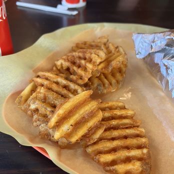 Q's Halal "Mediterranean Comfort" - Seasoned Waffle Fries - Halal Near Me - Alameda, California
