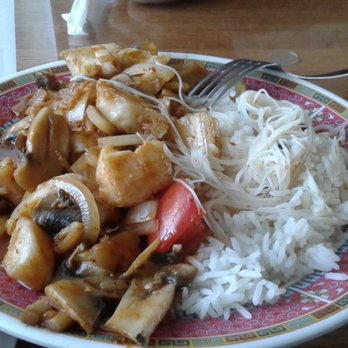 Magic Kitchen - Garlic Shrimp with rice - Thai Near Me - Springfield, Illinois