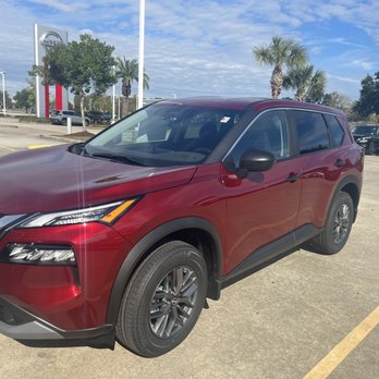 Giles Nissan - One of the Rogues I was looking at. - Car Dealers Near Me - Lafayette, Louisiana Giles Nissan - One of the Rogues I was looking at. - Car Dealers Near Me - Lafayette, Louisiana