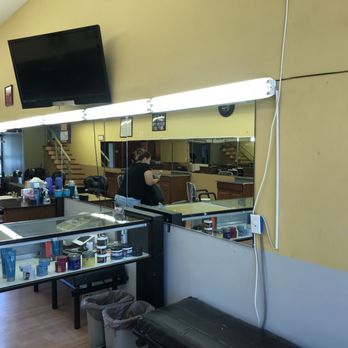 5 Star Salon - Hair Salons Near Me - Lancaster, California