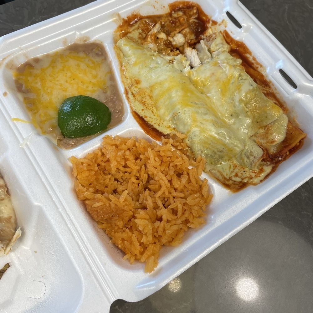 El Charro - Enchilada plate - Mexican Near Me - Carlsbad, New Mexico El Charro - Enchilada plate - Mexican Near Me - Carlsbad, New Mexico