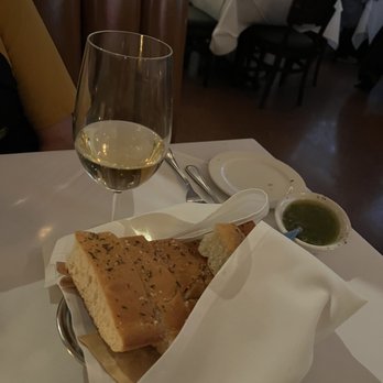 L'Opera - Bread plate - Italian Near Me - Long Beach, California
