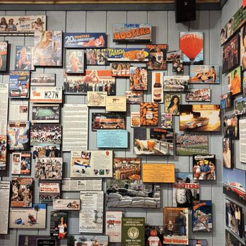 Hooters - American Near Me - Clearwater, Florida
