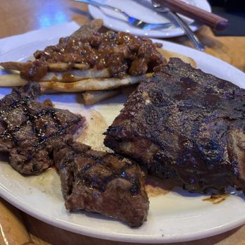 Texas Roadhouse - Sirloin* & Ribs Texas Red Chili Steak Fries - Steakhouses Near Me - Asheville, North Carolina