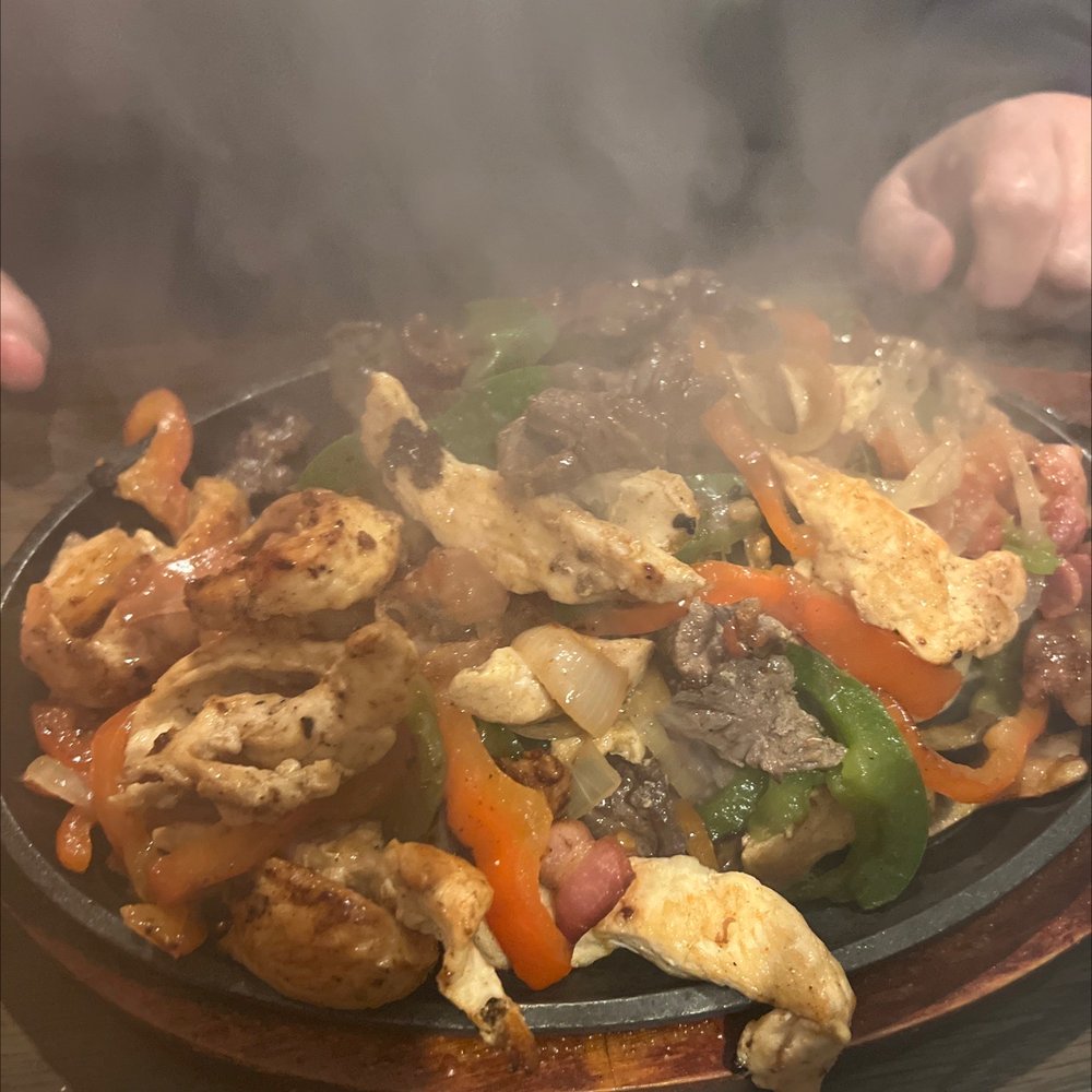 BURRITO KING Updated September 2024 53 Photos & 108 Reviews 319 N