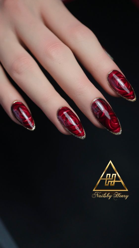 Tara Lashes, Brows and Nail Spa  Logo