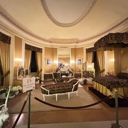 Biltmore Estate - A bedroom