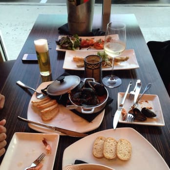 D'vine Wine Bar - The appetizers were amazing! - Wine Bars Near Me - Houston, Texas D'vine Wine Bar - The appetizers were amazing! - Wine Bars Near Me - Houston, Texas