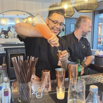 Melrose - Cocktail Bars Near Me - Houston, Texas Melrose - Cocktail Bars Near Me - Houston, Texas