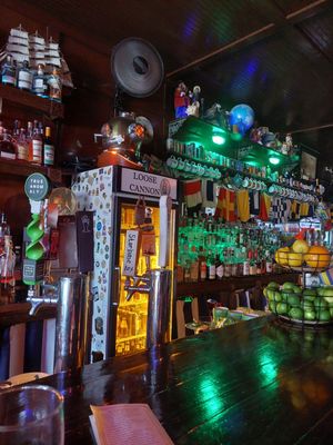 Loose Cannon Bar by null