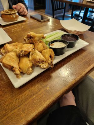 Carriage House Restaurant & Tavern by null