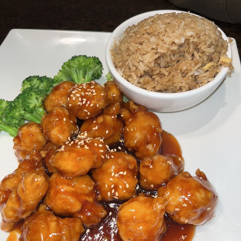 Asian Cook - Sesame Chicken Combo - Japanese Near Me - Peachtree City, Georgia