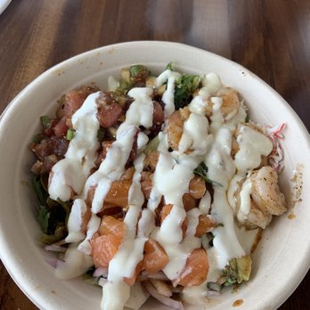 Maui Fresh Grill - Combo-Cado poke bowl w/ classic sauce, teriyaki sauce and creamy mayo - Hawaiian Near Me - Irving, Texas Maui Fresh Grill - Combo-Cado poke bowl w/ classic sauce, teriyaki sauce and creamy mayo - Hawaiian Near Me - Irving, Texas