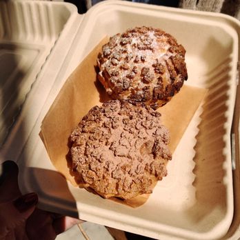 AlimamaTea - Yuzu Cream Puff (Top) "Vietnamese Coffee" (Bottom), but I think we were given Milk Tea bc there were boba pieces inside. - Desserts Near Me - New York, New York