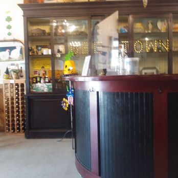 Bee Town Mead And Cider - the front of the store - Meaderies Near Me - Bluffton, South Carolina