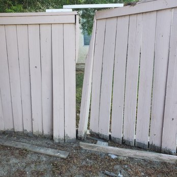 Rosario Handyman Service - fence - before - Handyman Near Me