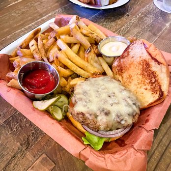 JACOBY’S RESTAURANT & MERCANTILE - 952 Photos & 782 Reviews - 3235 E