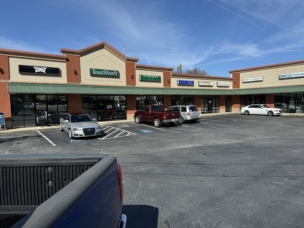 THE SHOPS AT BERKELEY Updated May 2024 300 E Blackstock Rd