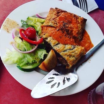 Sarah's Sister's Sustainable Cafe - Beef Wellington - Restaurants Near Me - Semaphore, SA Sarah's Sister's Sustainable Cafe - Beef Wellington - Restaurants Near Me - Semaphore, SA