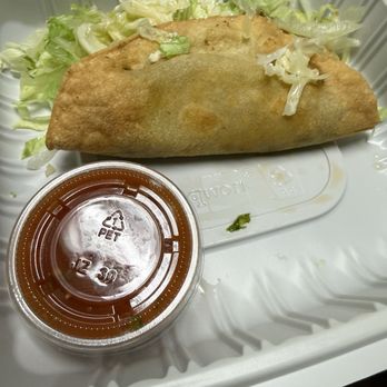 El Palmar Mexican Restaurant - Crispy beef taco & salsa - Mexican Near Me - Carmichael, California