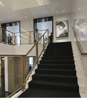 CHANEL NEW BOND STREET by null