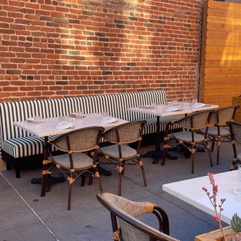 Dos Besos - Outdoor seating - Spanish Near Me - Pasadena, California Dos Besos - Outdoor seating - Spanish Near Me - Pasadena, California