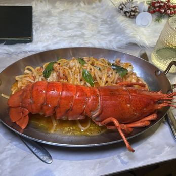 Amavi - Mediterranean Near Me - New York, New York
