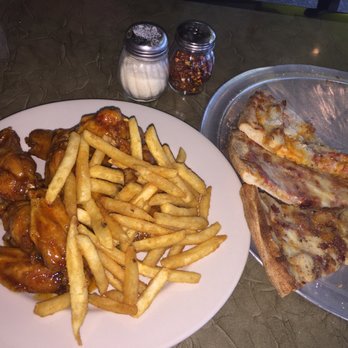 Husky Pizza - Highly recommend this place! The buffalo chicken pizza is the best I've tried yet. Love the sweet red chili pepper wings. Flavor was great!! - Pizza Near Me - Manchester, Connecticut Husky Pizza - Highly recommend this place! The buffalo chicken pizza is the best I've tried yet. Love the sweet red chili pepper wings. Flavor was great!! - Pizza Near Me - Manchester, Connecticut