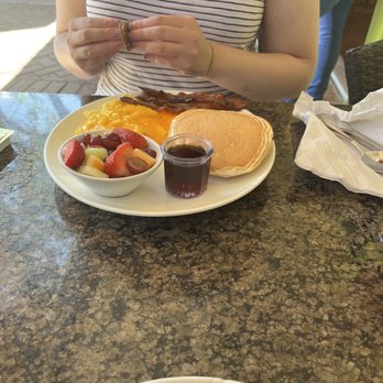 Sun Garden Cafe - Equinox - Breakfast & Brunch Near Me - Sarasota, Florida