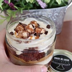 Dulce de Leche Postrería - Conoce nuestra variedad de postres: jars, pasteles, cheesecakes, brownies y más.