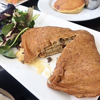 Blue Daisy - Creamy Chicken Mushroom Crepe - Creperies Near Me - Santa Monica, California Blue Daisy - Creamy Chicken Mushroom Crepe - Creperies Near Me - Santa Monica, California